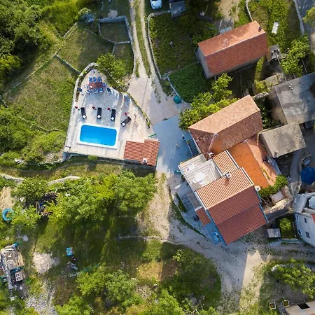 别墅 Paradise Village In Tucepi, Private Pool