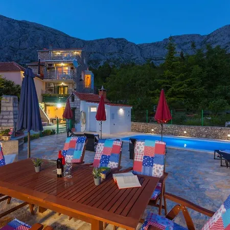 Paradise Village In Tucepi, Private Pool 别墅 *